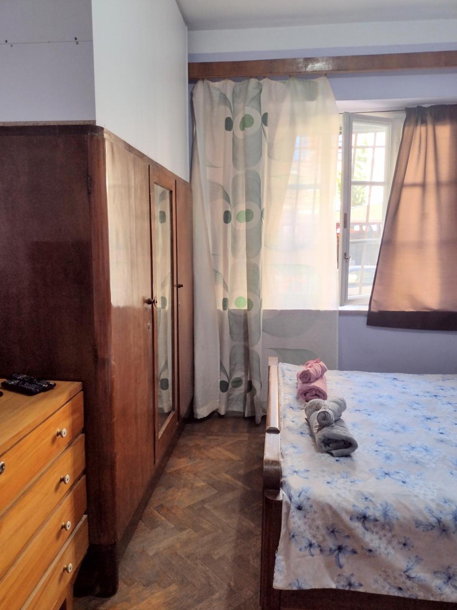 Era Echoes - Preserved Historical Apartment Тирана Екстериор снимка